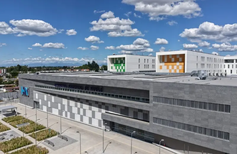 Revestimiento metálico Hospital Municipal de Ñuble